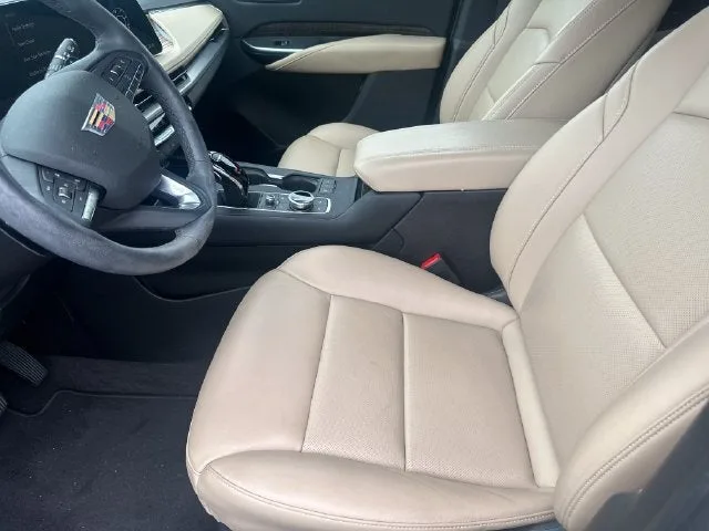 2024 Cadillac XT4 Premium Luxury photo 9