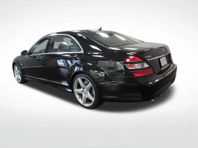 2008 Mercedes-Benz S-Class 6.3L V8 AMG® photo 3
