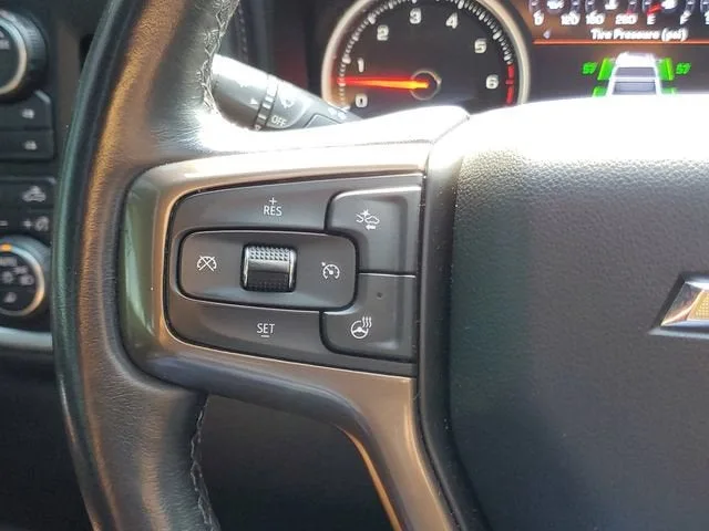 2022 Chevrolet Silverado 2500 HD High Country photo 24