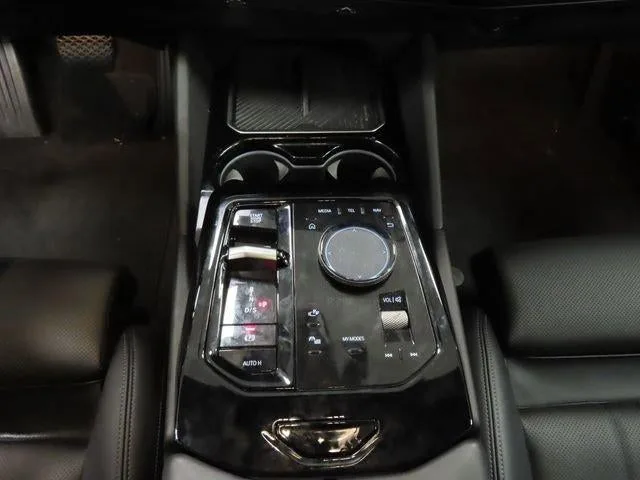 2026 BMW 5 Series 530i photo 22