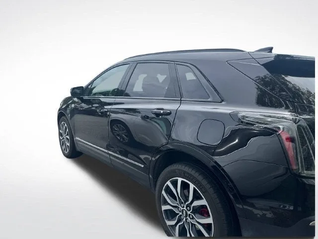 2024 Cadillac XT5 Sport photo 2