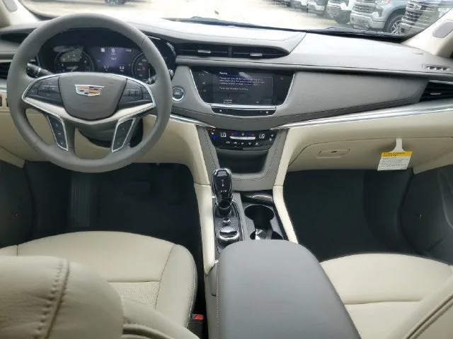 2026 Cadillac XT5 Premium Luxury photo 7