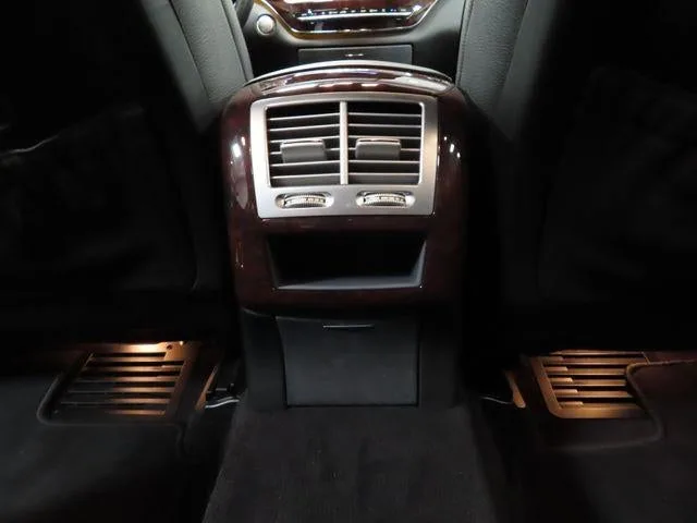 2008 Mercedes-Benz S-Class 6.3L V8 AMG® photo 52