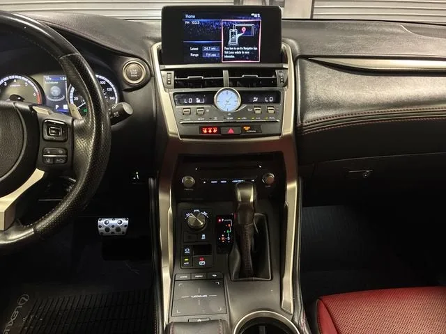 2021 Lexus NX NX 300 F SPORT photo 18