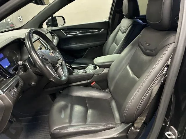 2022 Cadillac XT5 Premium Luxury photo 9
