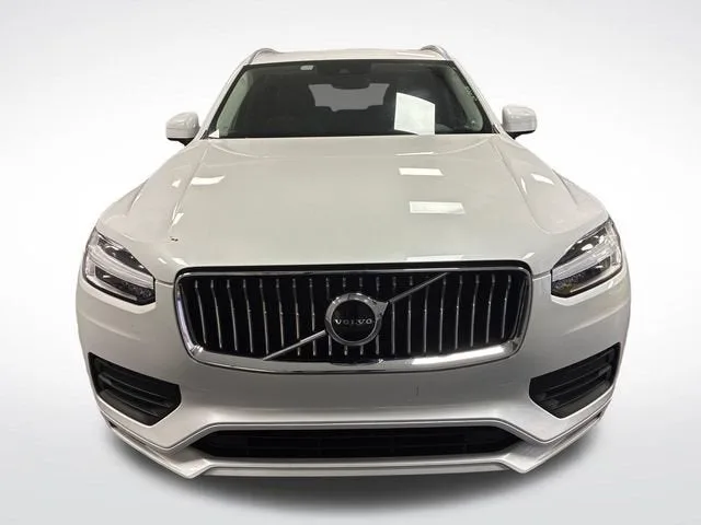 2020 Volvo XC90 Momentum photo 8