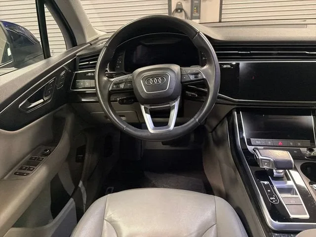 2022 Audi Q7 Premium Plus photo 13