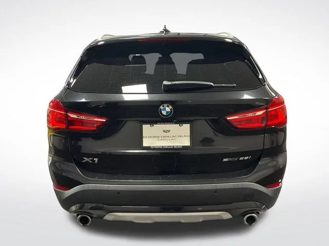 2021 BMW X1 sDrive28i photo 4