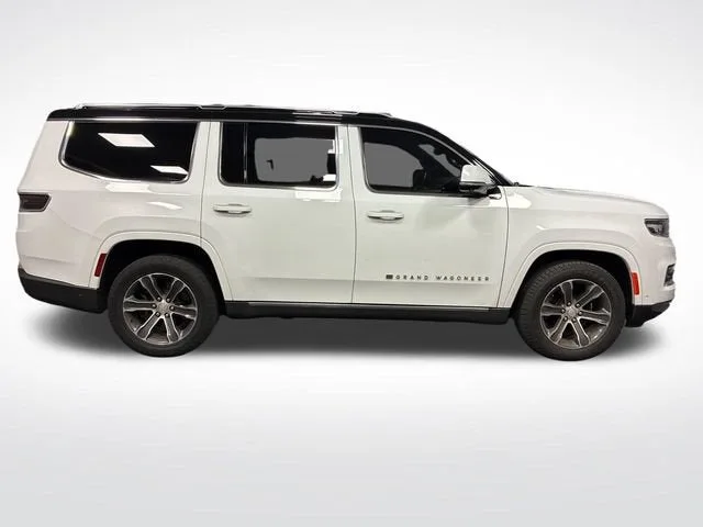 2022 Jeep Grand Wagoneer Series I photo 6