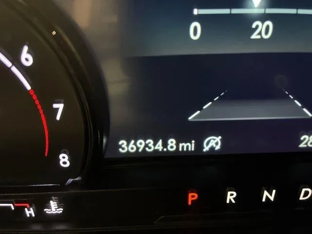 2022 Lincoln Corsair Standard photo 17
