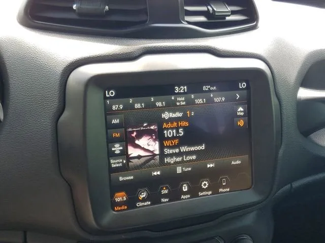 2023 Jeep Renegade Altitude photo 25