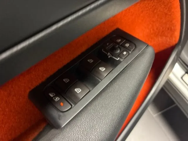 2019 Volvo XC40 R-Design photo 11