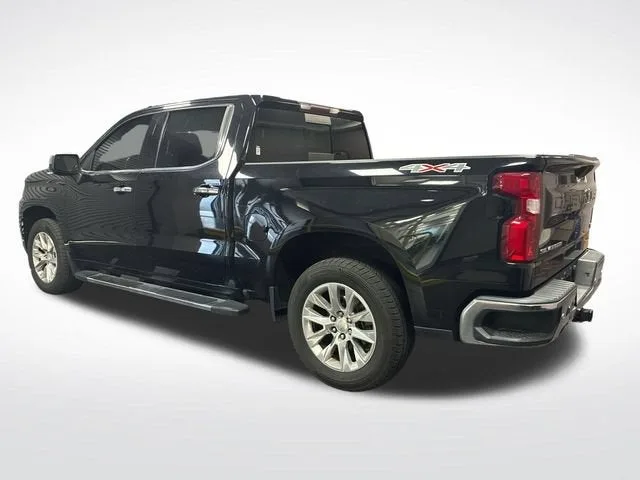 2021 Chevrolet Silverado 1500 LTZ photo 3