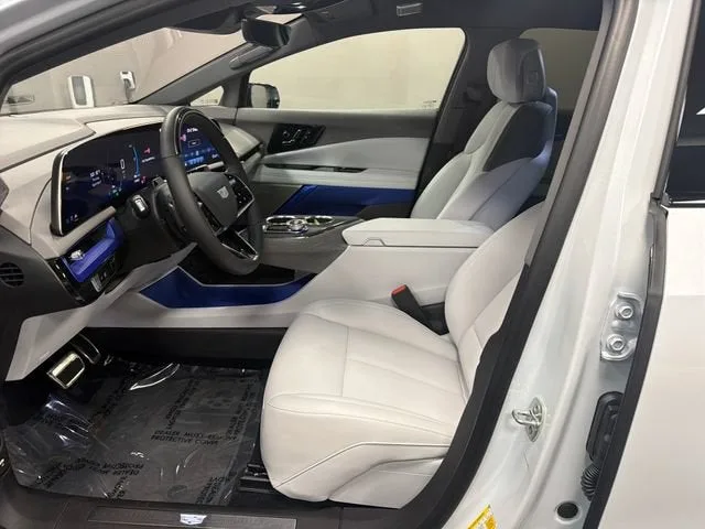 2027 Cadillac OPTIQ Sport photo 9