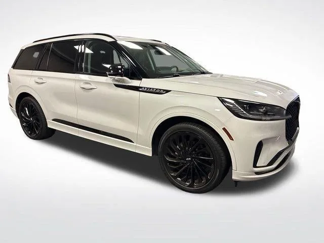2025 Lincoln Aviator Reserve photo 7