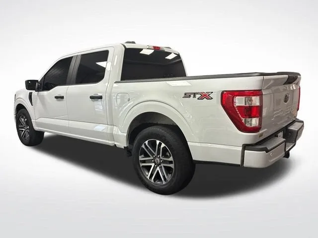 2023 Ford F-150 XL photo 3