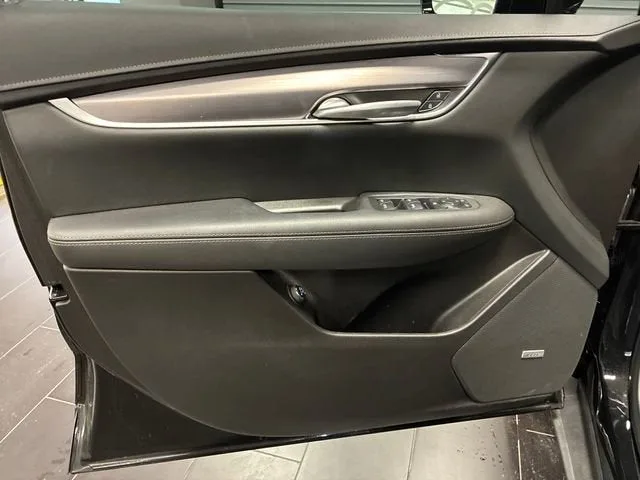 2024 Cadillac XT5 Luxury photo 10