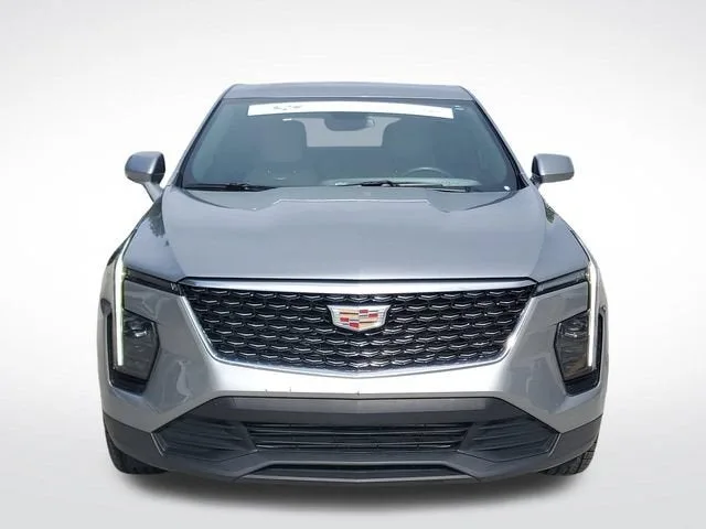 2024 Cadillac XT4 Luxury photo 6