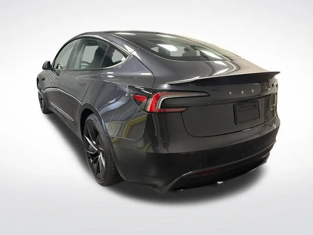 2024 Tesla Model 3 Performance photo 3