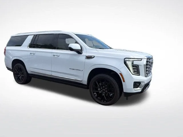 2026 GMC Yukon XL Denali photo 7