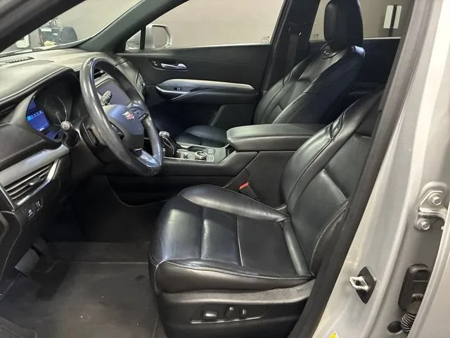 2019 Cadillac XT4 FWD Premium Luxury photo 9