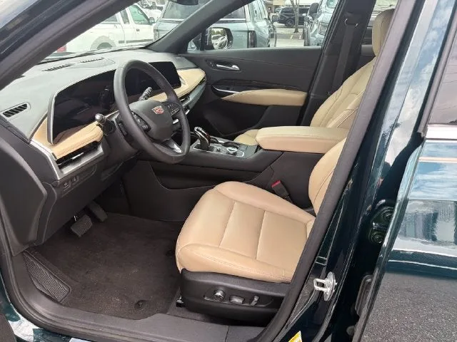 2025 Cadillac XT4 Premium Luxury photo 9