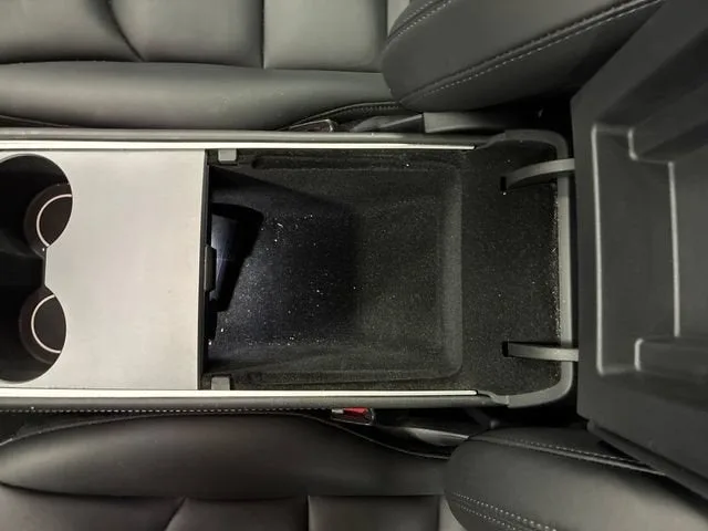 2023 Tesla Model Y Long Range photo 26