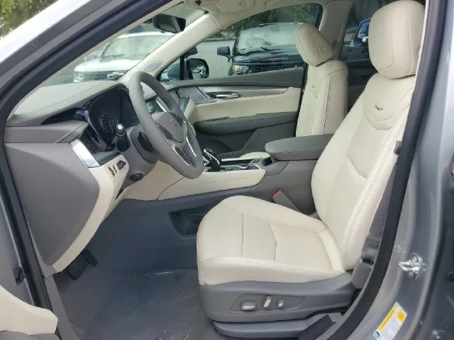 2026 Cadillac XT5 Premium Luxury photo 8
