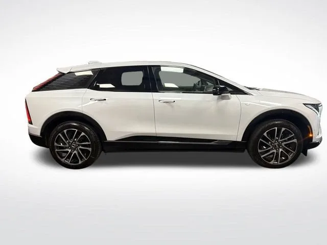 2027 Cadillac OPTIQ Sport photo 6