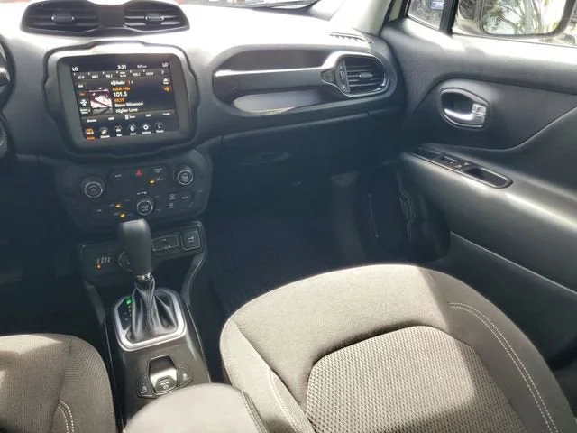 2023 Jeep Renegade Altitude photo 15