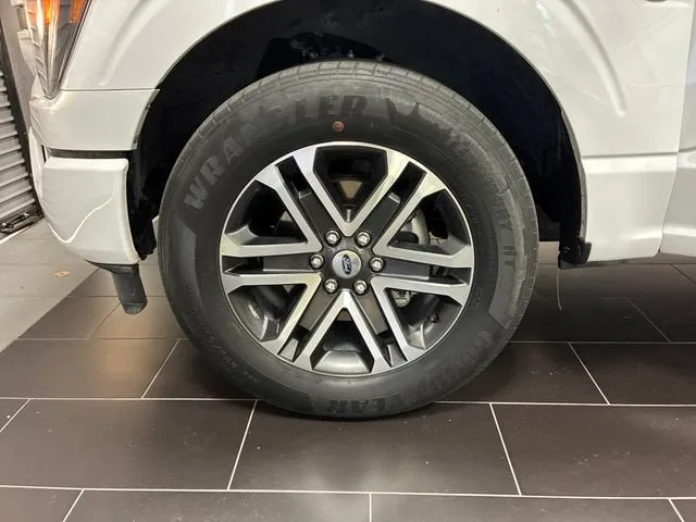 2023 Ford F-150 XL photo 28