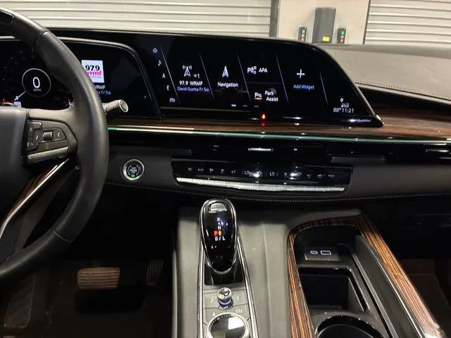 2024 Cadillac Escalade ESV Premium Luxury photo 50