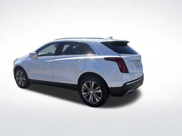 2024 Cadillac XT5 Premium Luxury photo 3