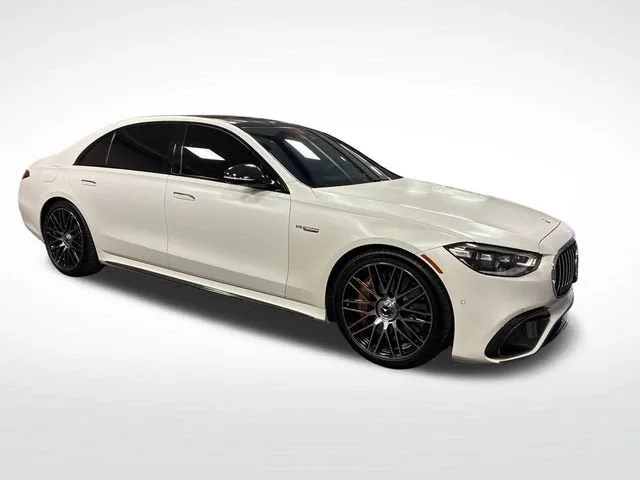 2024 Mercedes-Benz S-Class AMG® S 63 E photo 7
