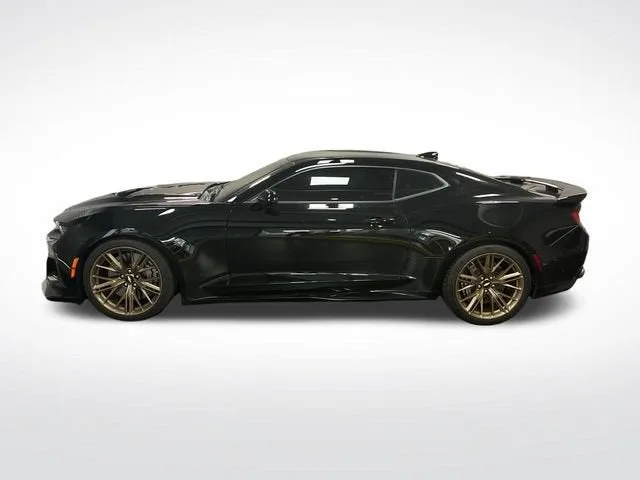 2017 Chevrolet Camaro ZL1 photo 2