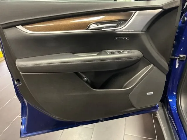 2024 Cadillac XT5 Sport photo 10