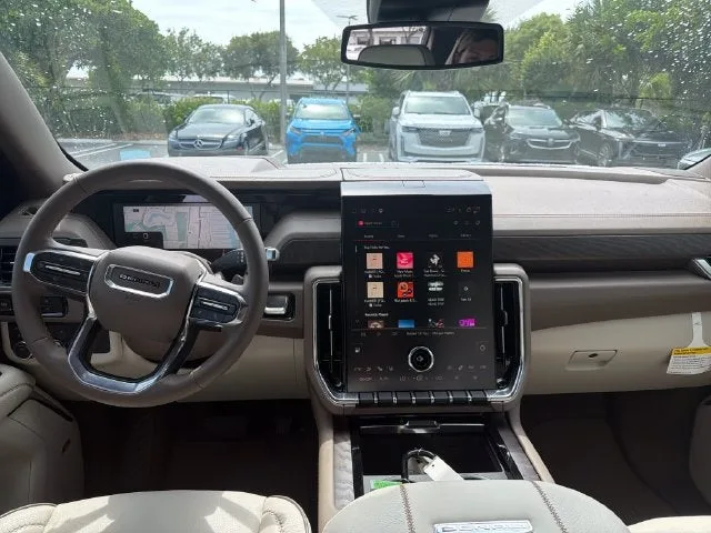 2026 GMC Yukon XL Denali photo 12