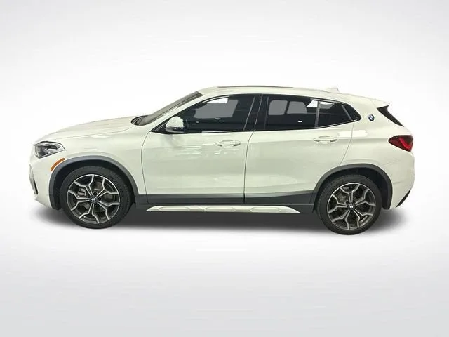 2020 BMW X2 sDrive28i photo 2