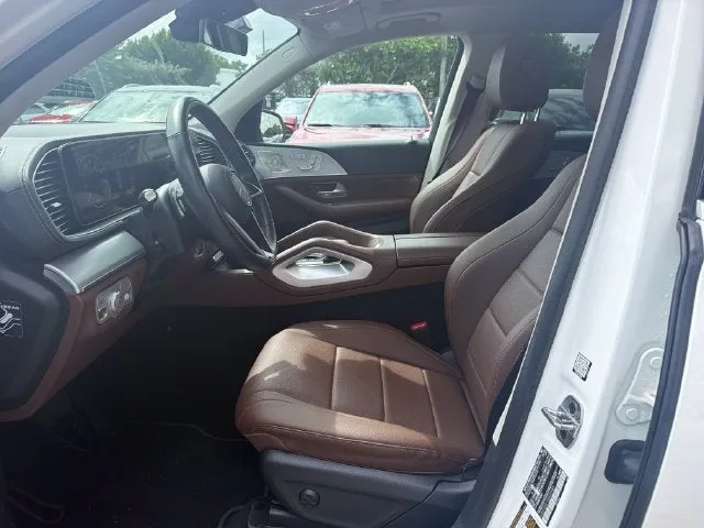 2025 Mercedes-Benz GLS GLS 450 photo 9