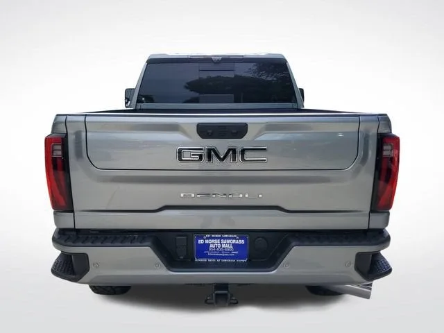 2024 GMC Sierra 2500 HD Denali photo 3
