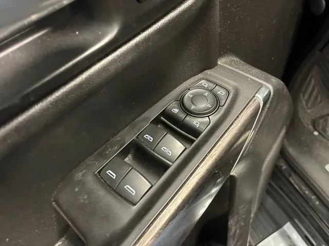 2021 Chevrolet Silverado 1500 LTZ photo 12