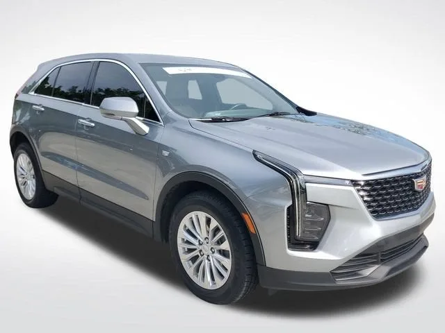 2024 Cadillac XT4 Luxury photo 5
