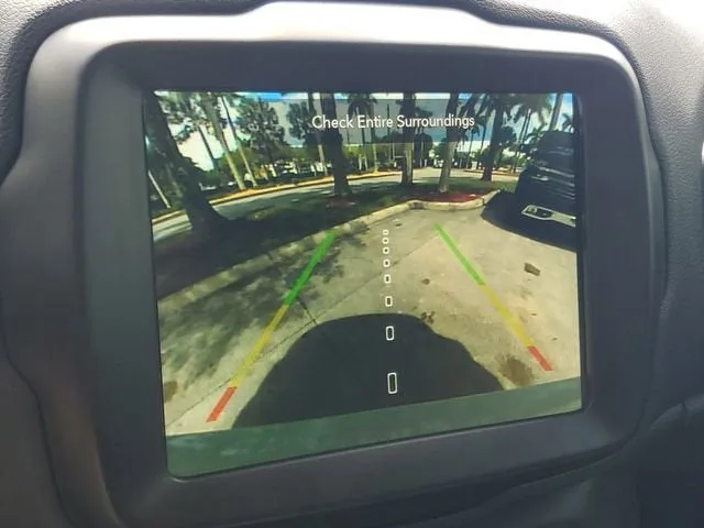2023 Jeep Renegade Altitude photo 26