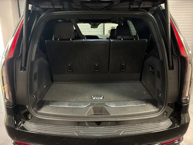 2021 Cadillac Escalade Sport photo 23