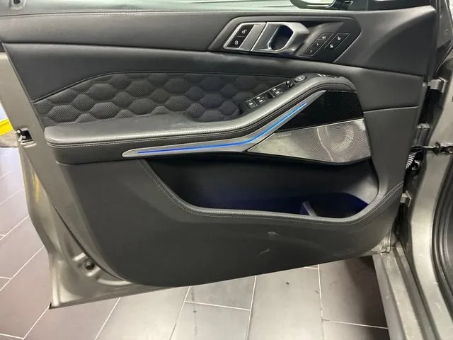 2022 BMW X5 M NA photo 10