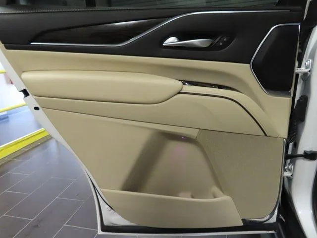2024 Cadillac Escalade Premium Luxury photo 39
