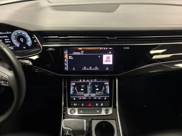 2023 Audi Q7 Premium Plus photo 19