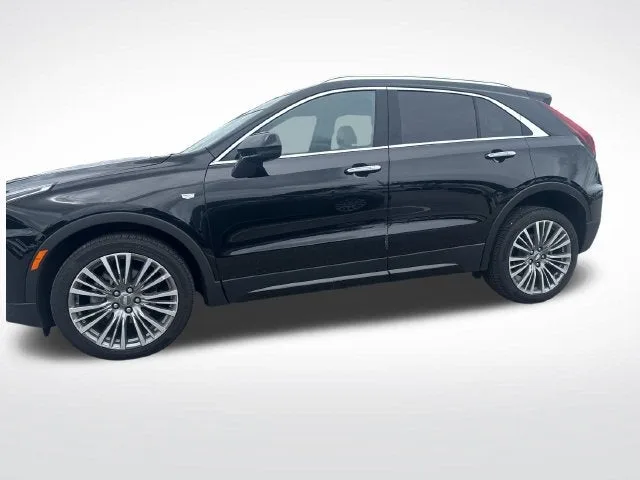 2024 Cadillac XT4 Premium Luxury photo 2
