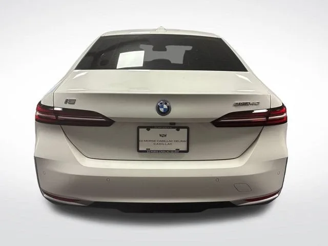 2026 BMW i5 eDrive40 photo 4