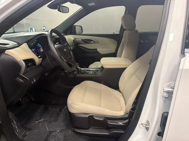 2024 Chevrolet Traverse Limited LS photo 9